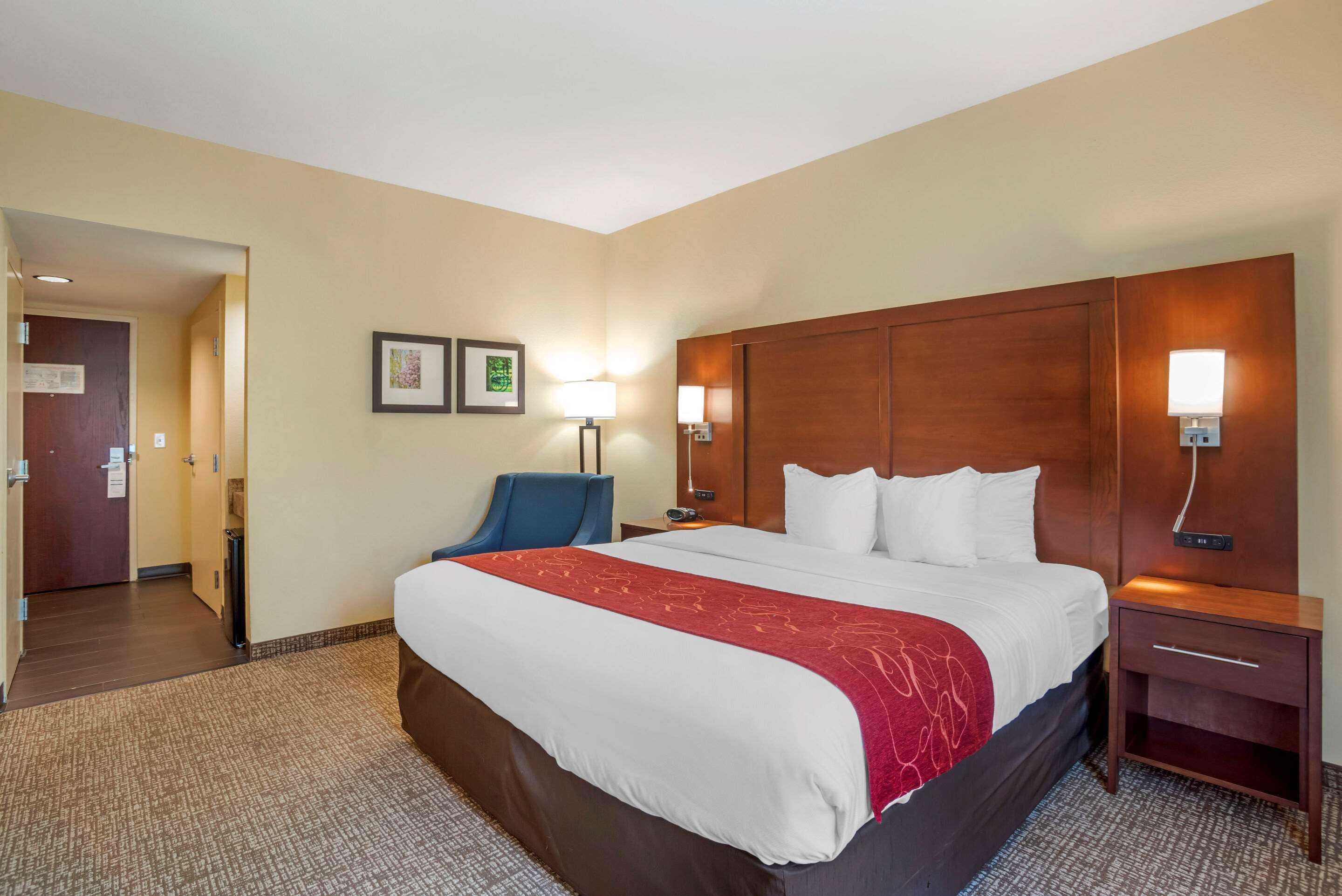 Comfort Suites Fredericksburg North Екстериор снимка