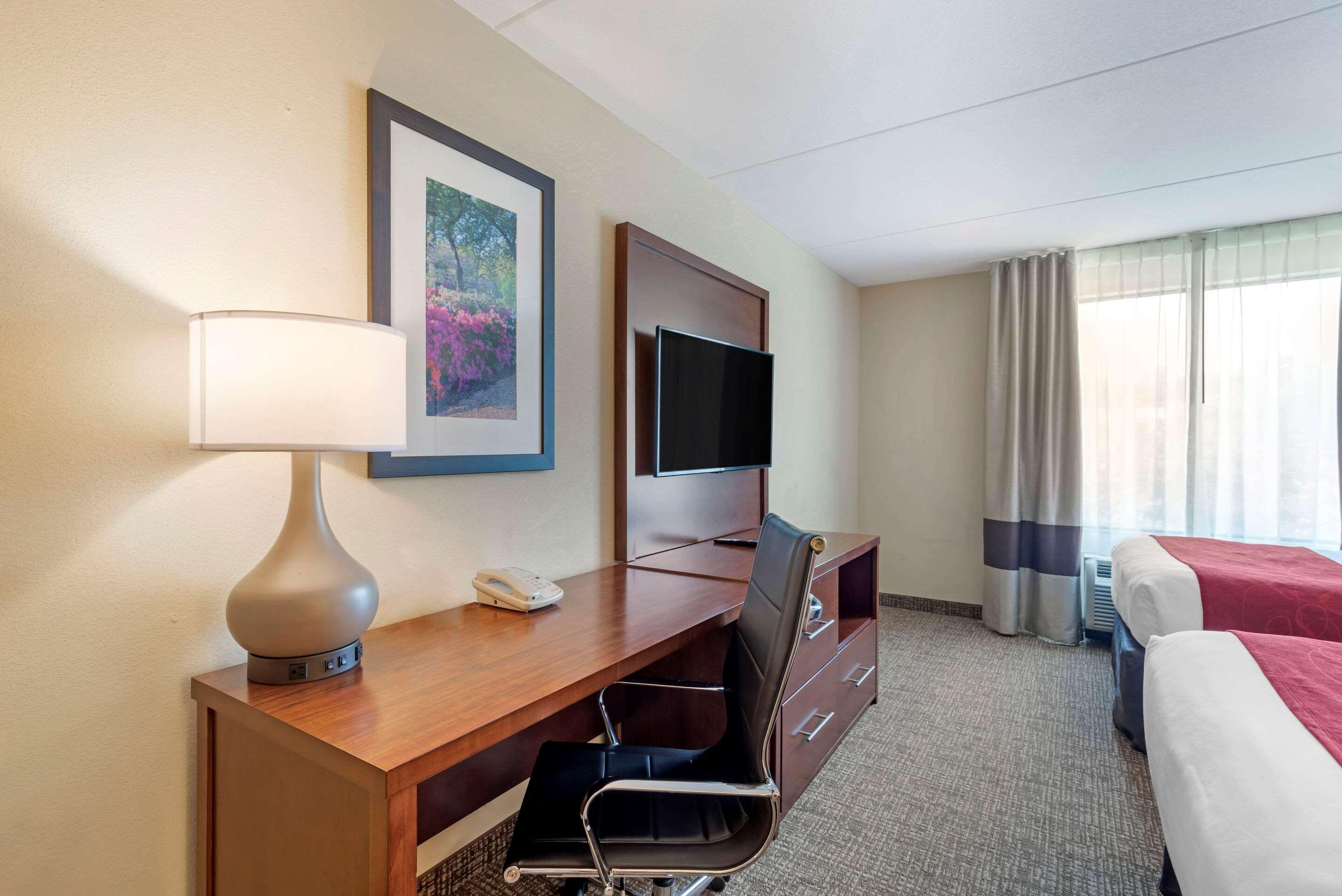 Comfort Suites Fredericksburg North Екстериор снимка