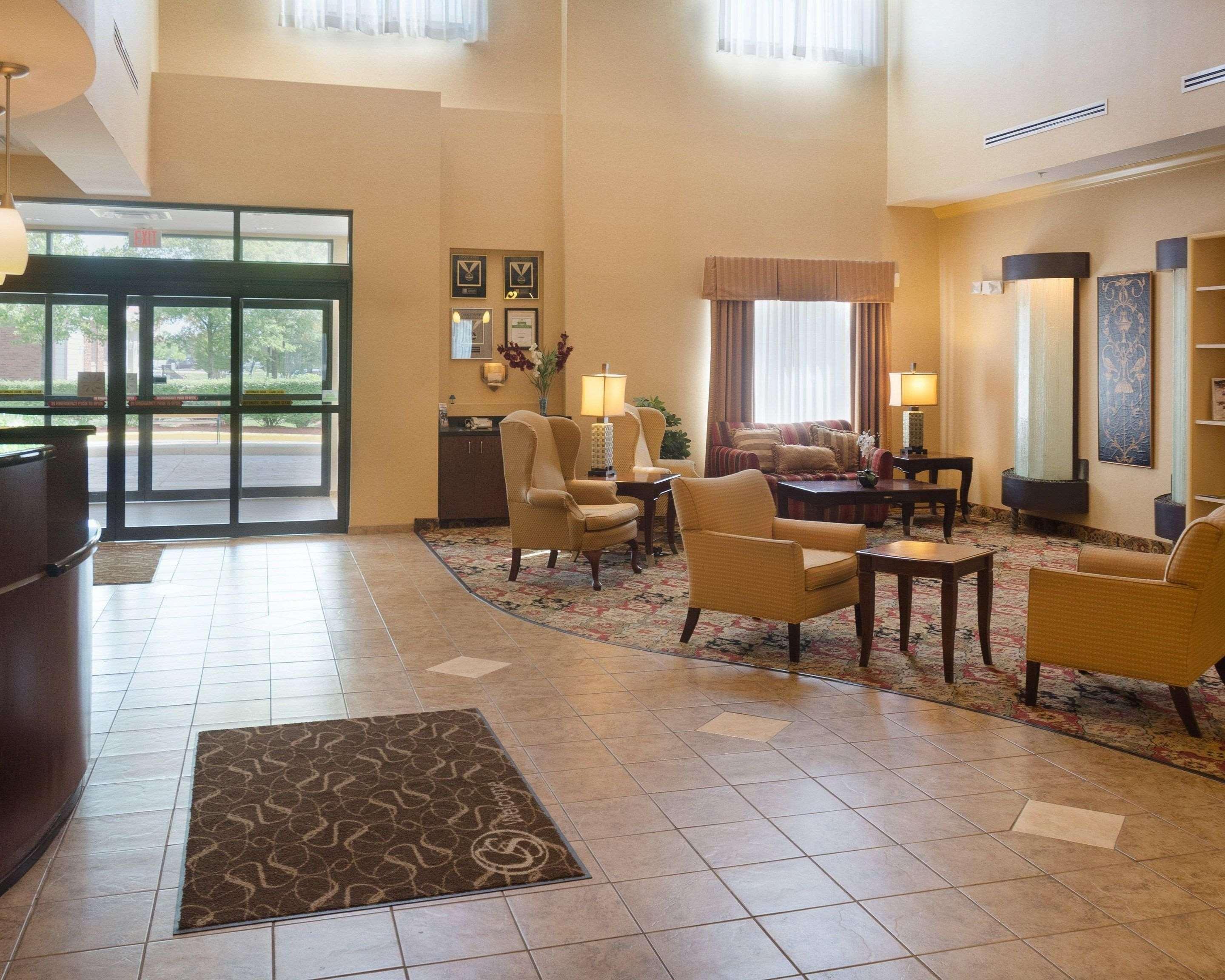 Comfort Suites Fredericksburg North Екстериор снимка