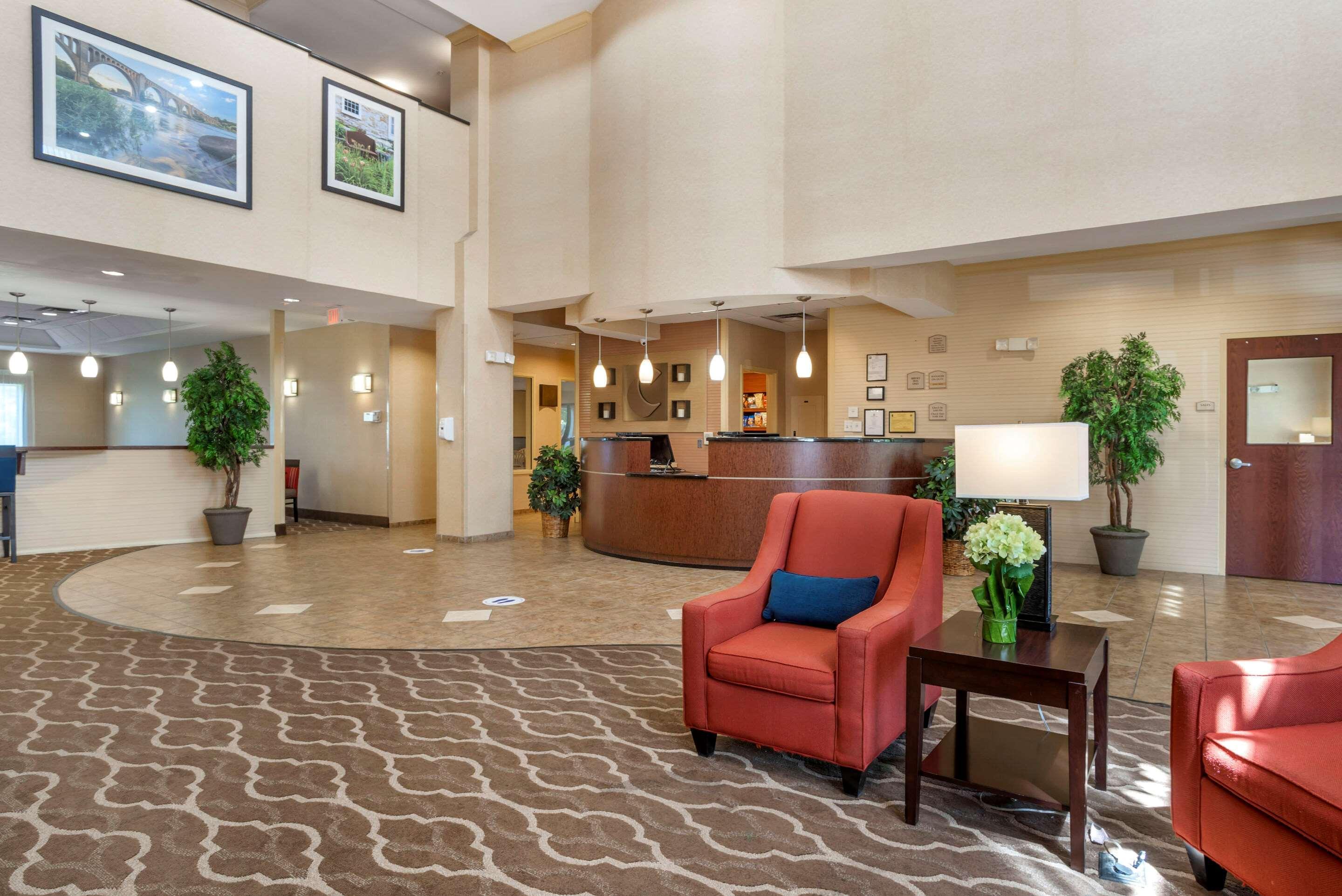 Comfort Suites Fredericksburg North Екстериор снимка